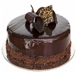 6-9 Kişilik Çikolatalı Yaş Pasta Şef İmzalı Özel Deneyim Kıbrıs pasta