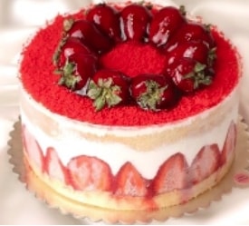 Butik Tasarım Çilekli Mois Yaş Pasta Kıbrıs pasta