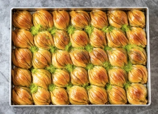 Özel Ambalajlı 2.5 Kg Midye Baklava Kıbrıs pasta