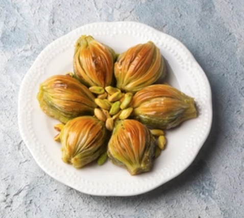 Paylaşım İçin İdeal 1000 Gr Baklava Kıbrıs pasta